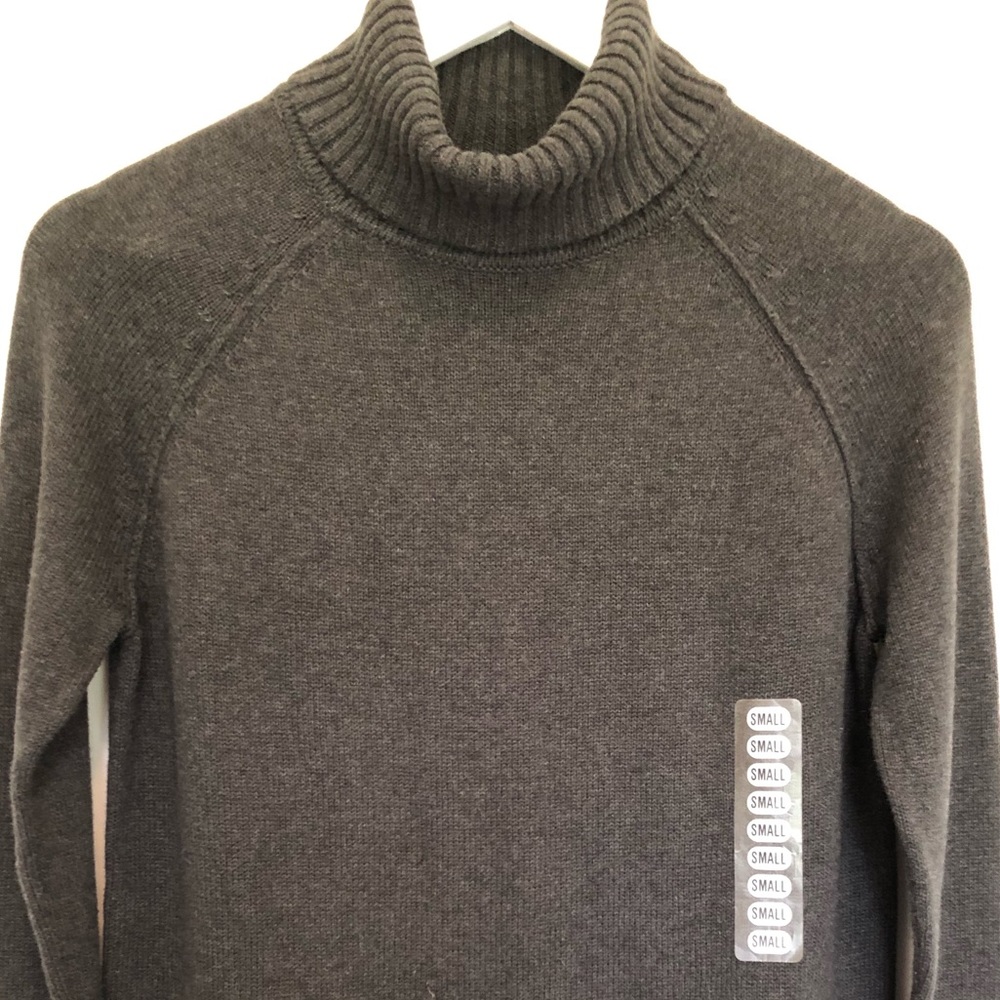 NWTs Jeanne Pierre charcoal sweater